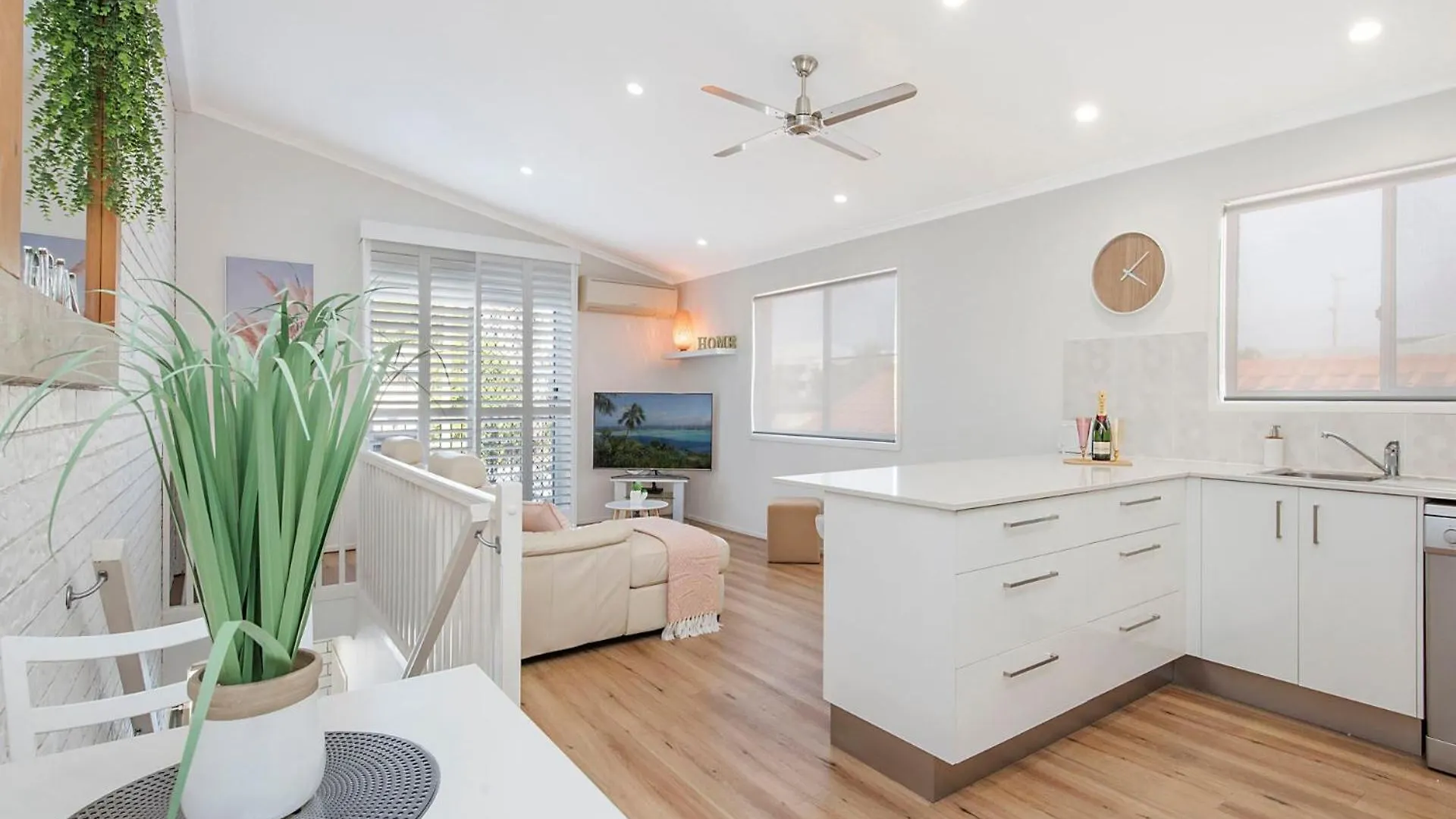 Popular Central Coastal Apartment Maroochydore 0*,  Australia